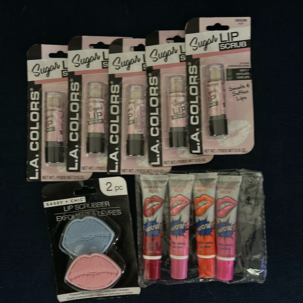 Lip Pampering Lip Scrub, Lip scrubbers and Long lasting Lip colors.